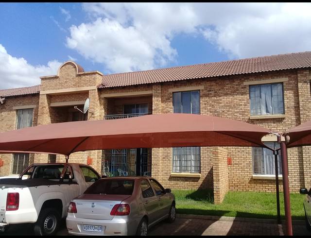 2 BEDROOM TOWNHOUSE SOLD IN KARENPARK